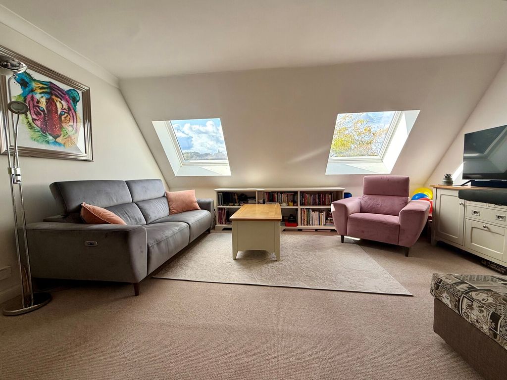 Property photo 2 of 24 Picture No. 37