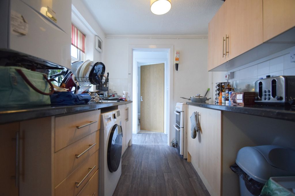 Property photo 1 of 7 Photo 3