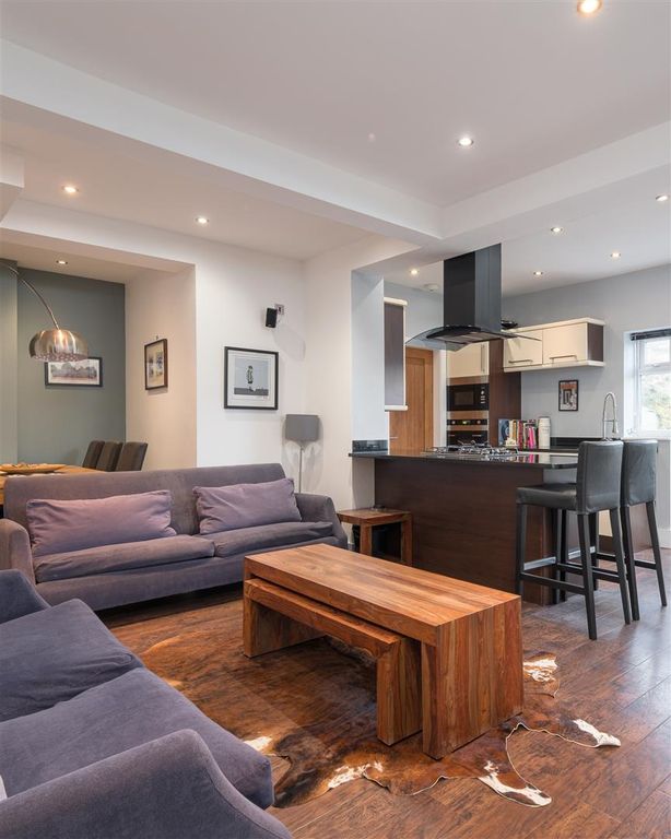 Property photo 3 of 41 P Untitled (9 Of 20).Jpg