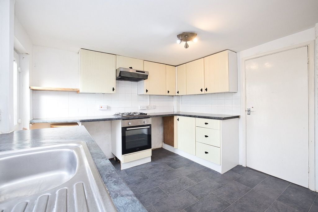 Property photo 3 of 14 Picture No. 22