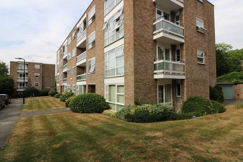 Property photo 1 of 5