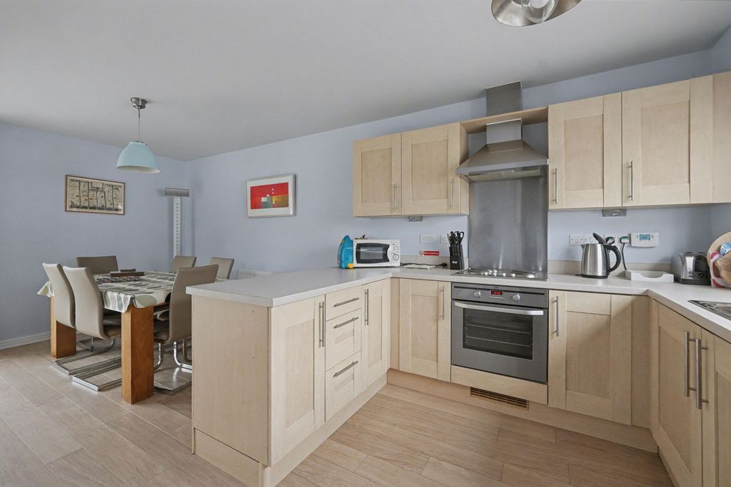 Property photo 2 of 14 2 Sandy Way, Camber, Rye, Tn31 7Sw