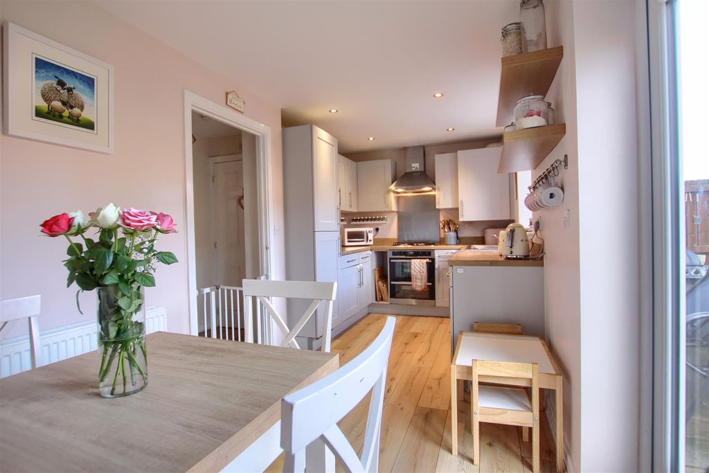 Property photo 2 of 12 cd5.Jpg