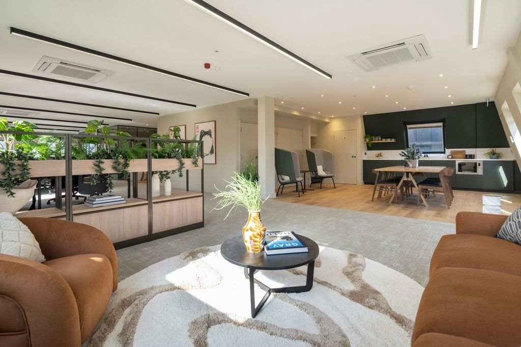 Property photo 1 of 28 5th Floor