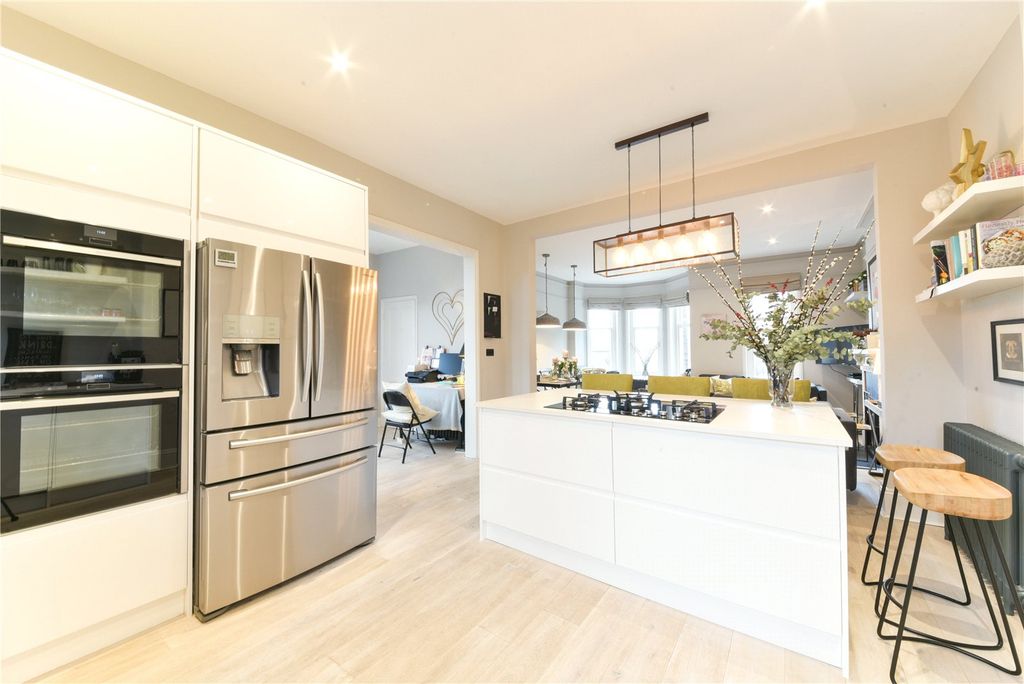 Property photo 2 of 16 Kitchen