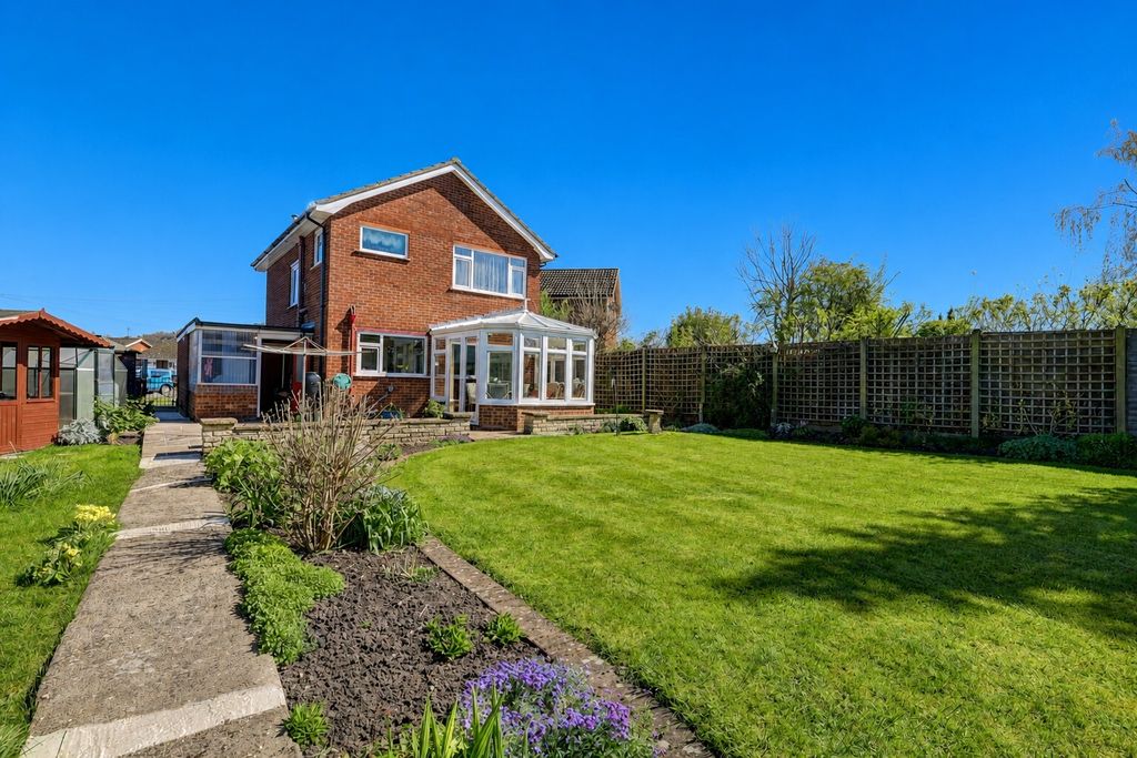 Property photo 2 of 14 Picture No. 37