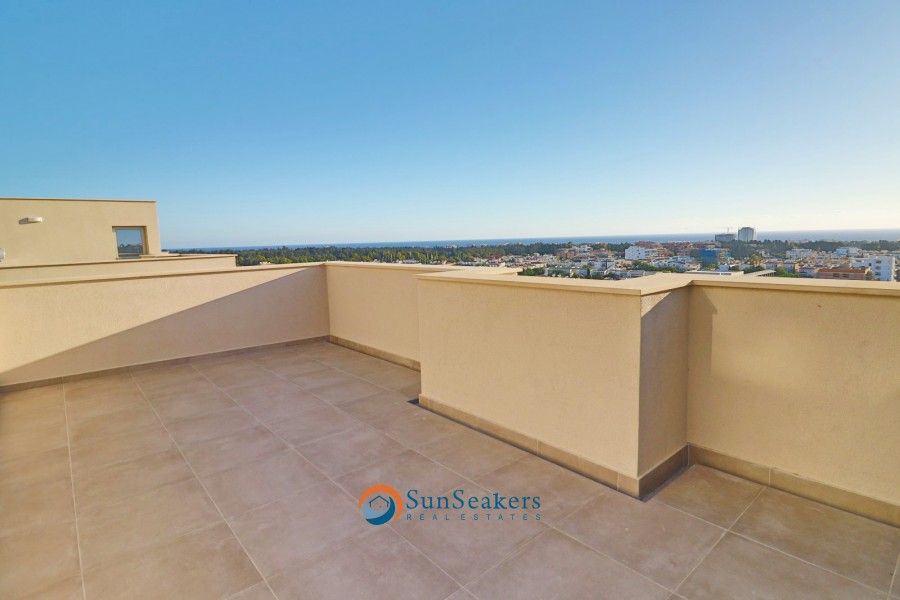 Property photo 2 of 28