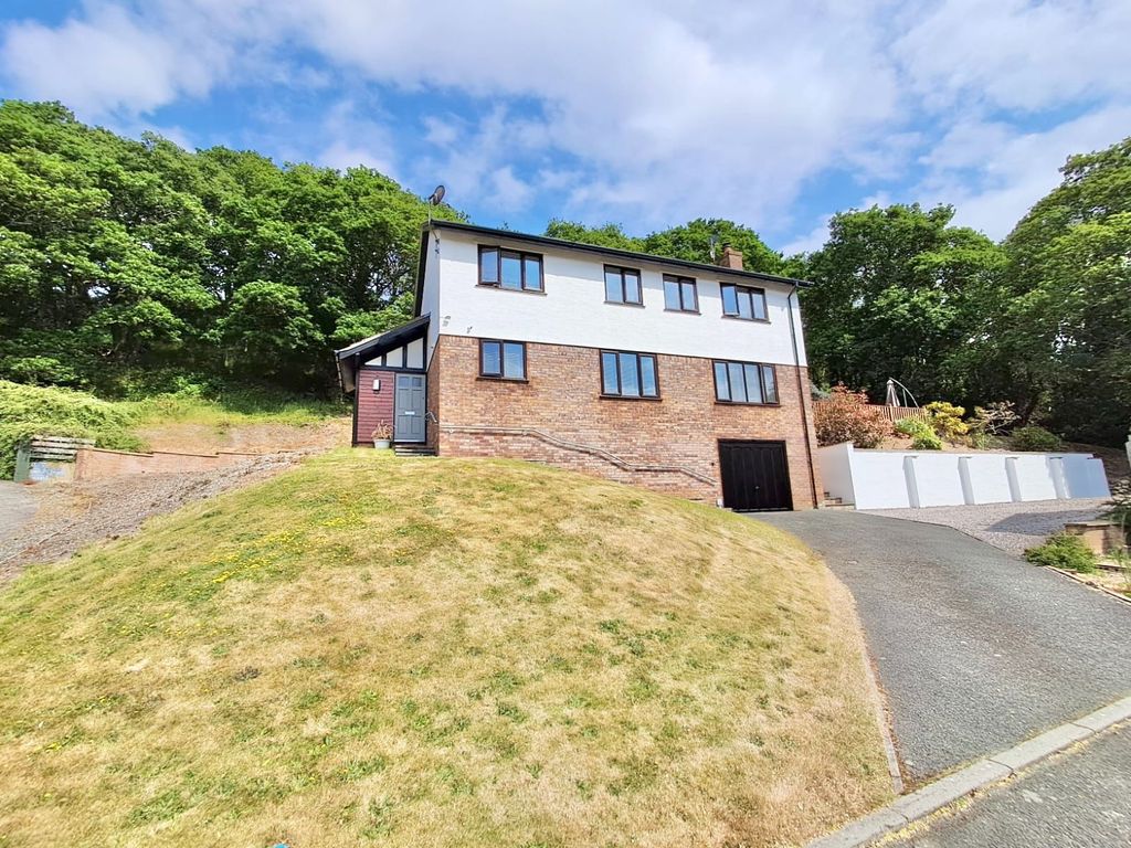 Property photo 1 of 30