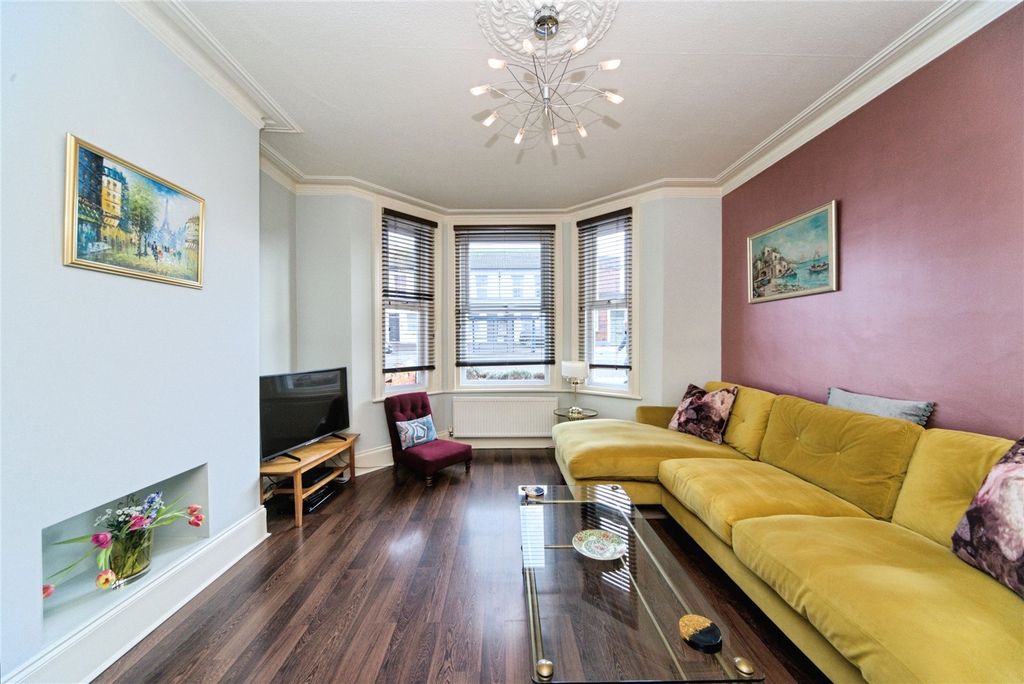 Property photo 2 of 23 Picture No. 03