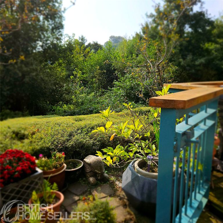 Property photo 2 of 25 Picture No. 06