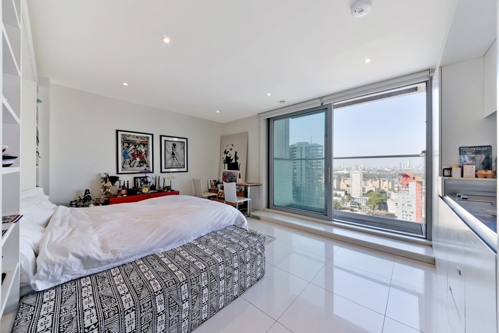 Property photo 1 of 12 Living Area