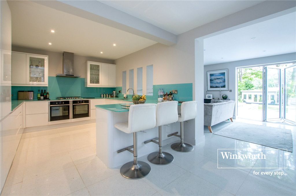 Property photo 3 of 27 Picture No. 07