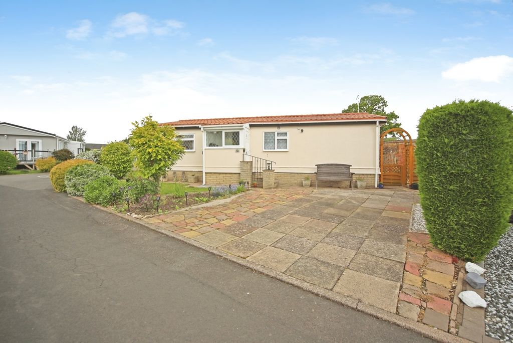 Property photo 1 of 19 Pbox-Img.Jpg