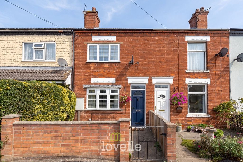 Property photo 1 of 24