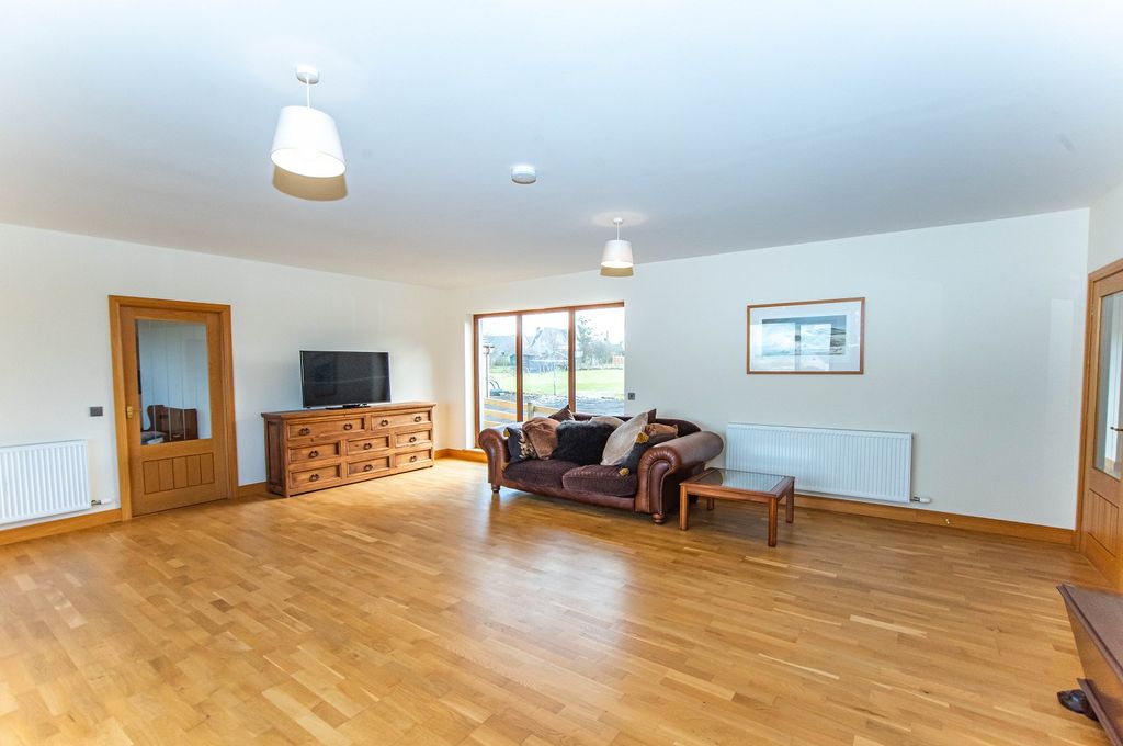 Property photo 2 of 33 Not Specified