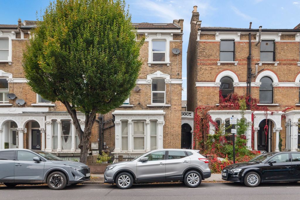 Property photo 2 of 12