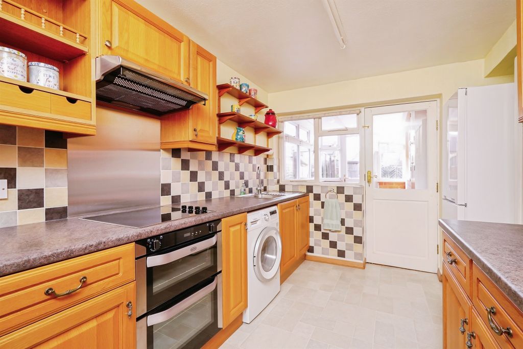 Property photo 3 of 18