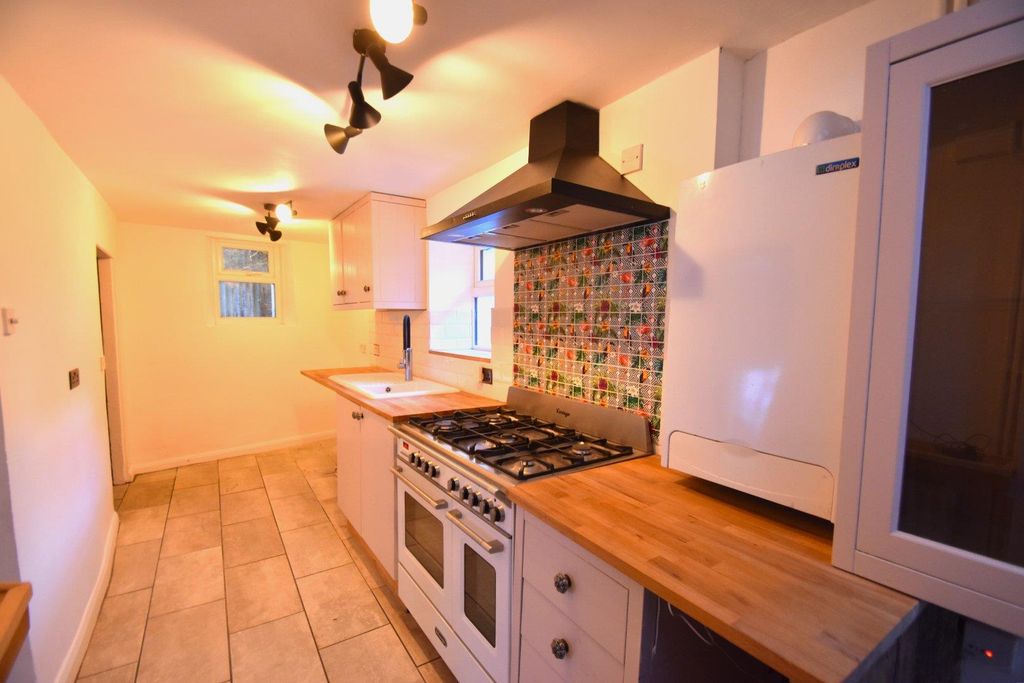 Property photo 3 of 9 Uffculme Seddons