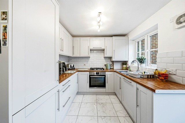 Property photo 2 of 14 Picture No. 07