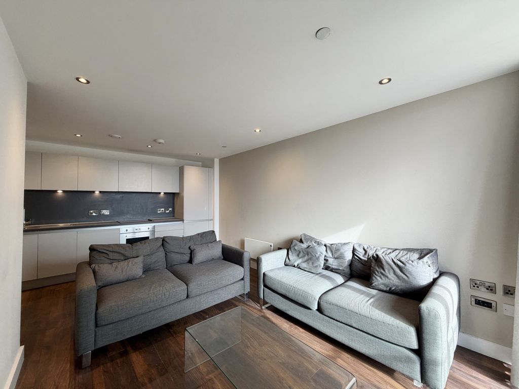 Property photo 3 of 17 Img_5936