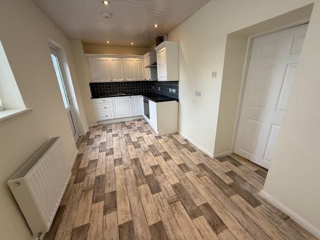 Property photo 3 of 9 2.Jpg