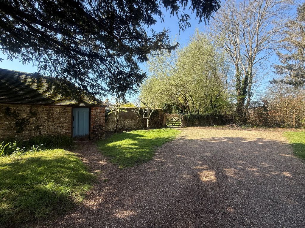 Property photo 2 of 15 Photo 15