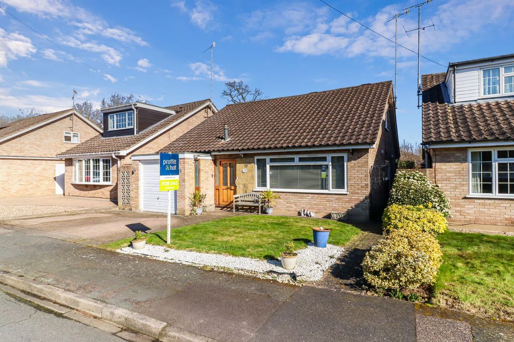 Property photo 1 of 18