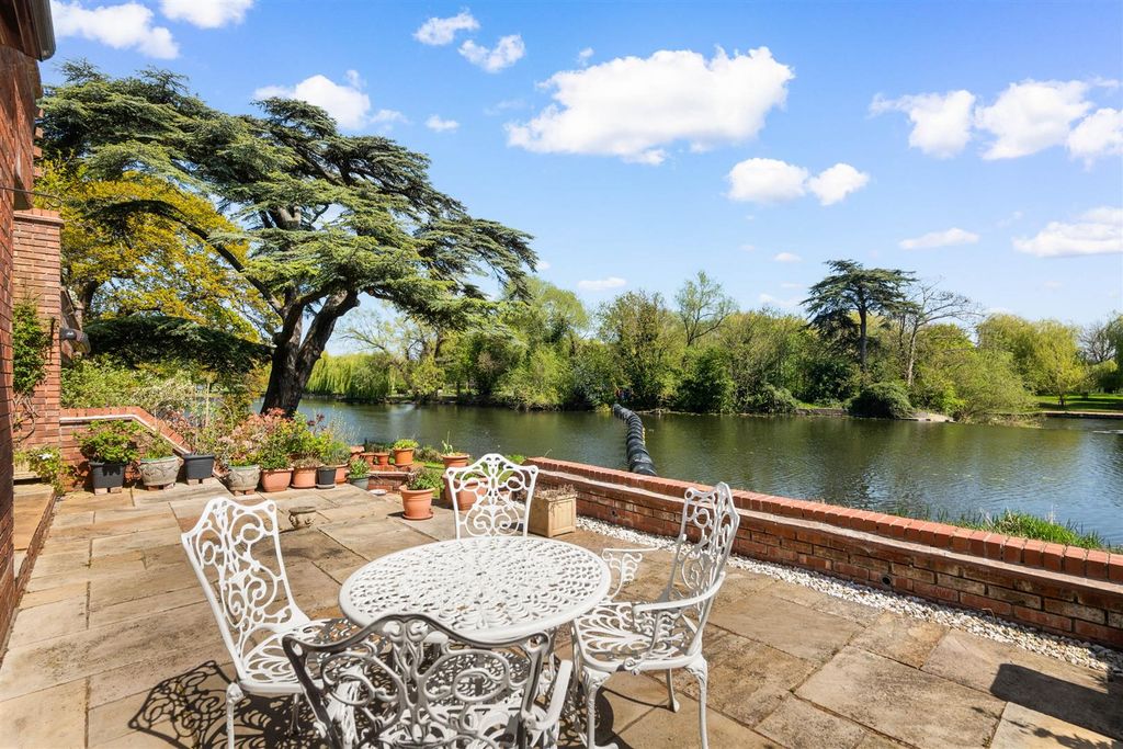 Additional image 11 of 2 bed flat for saleAvonside, Mill Lane, Stratford Upon Avon CV37