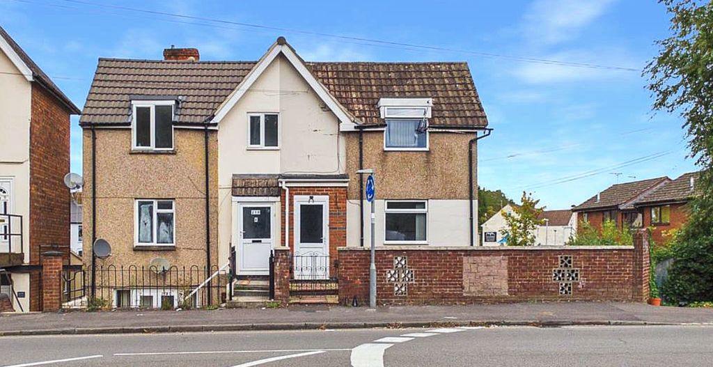 Property photo 1 of 9 219 Kingshill