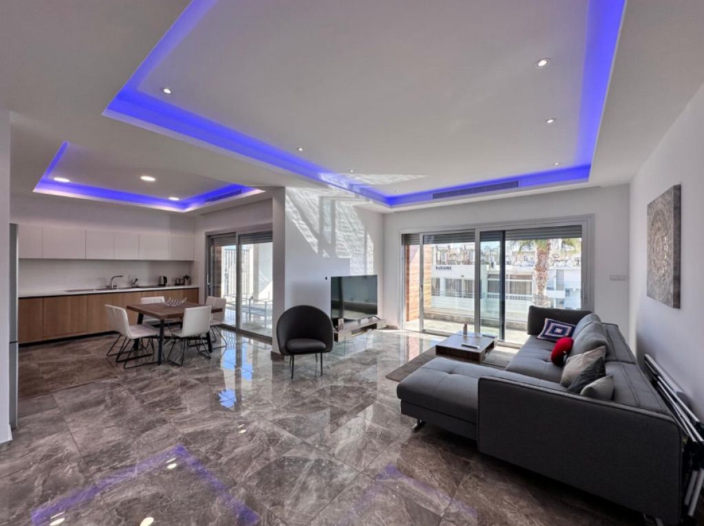 Property photo 2 of 9