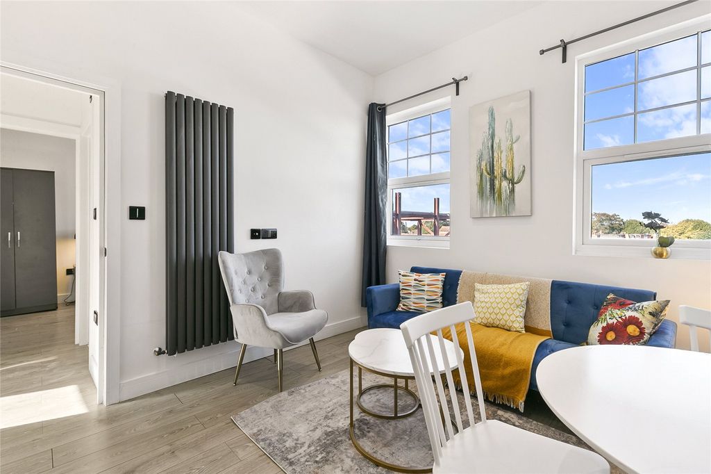 Property photo 1 of 9 Picture No. 04