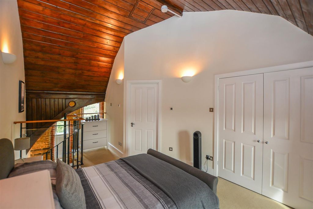 Additional image 11 of 1 bed flat for salePastoral Way, Warley, Brentwood CM14