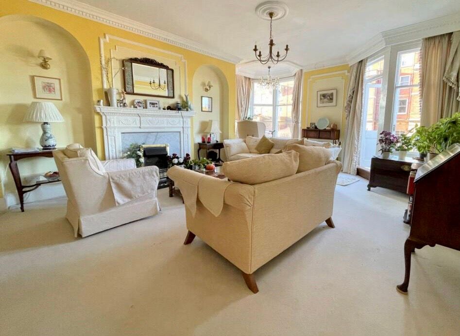 Property photo 2 of 14