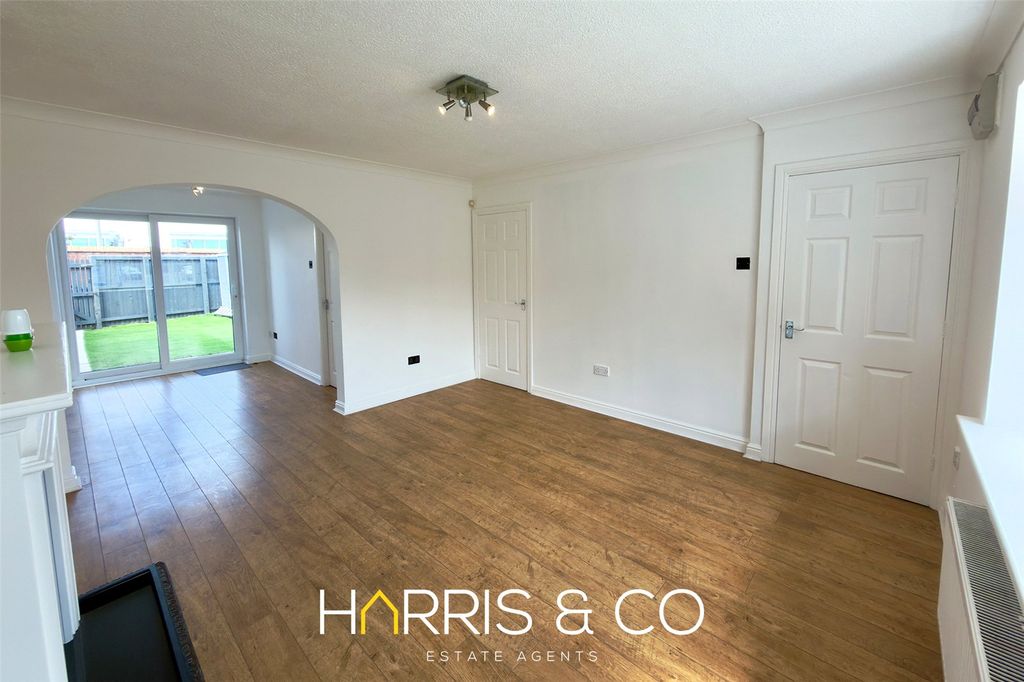 Property photo 3 of 14 Picture No. 10