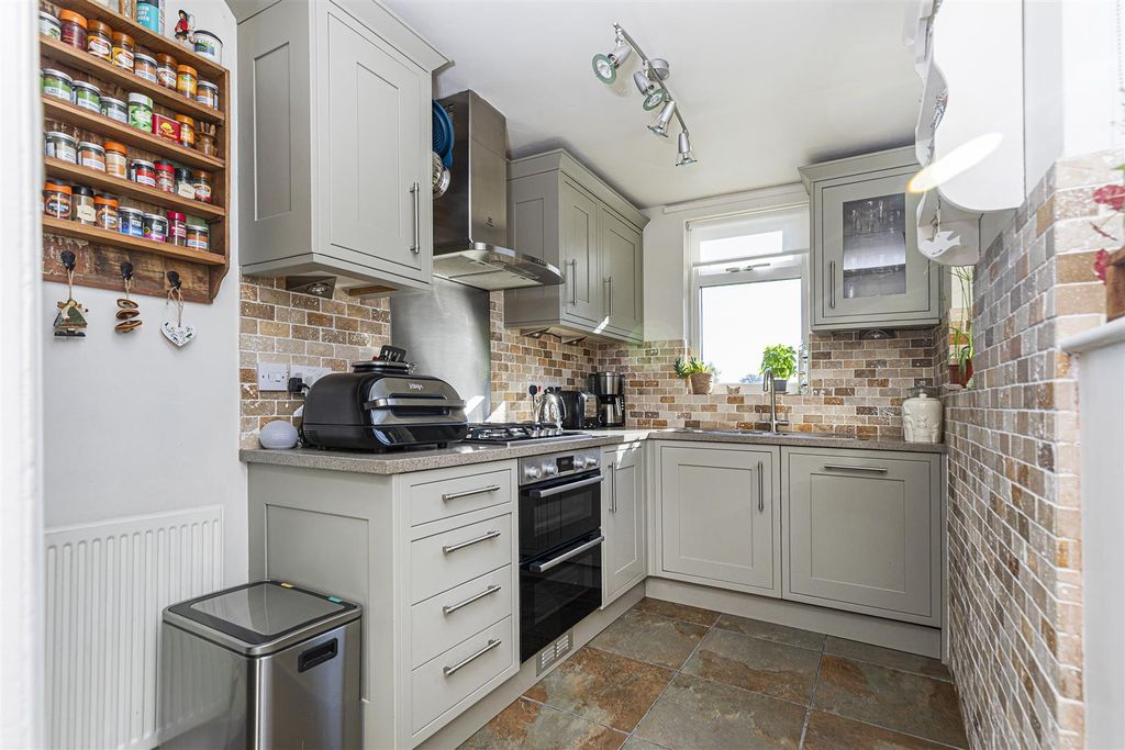 Property photo 2 of 39 Kitchen
