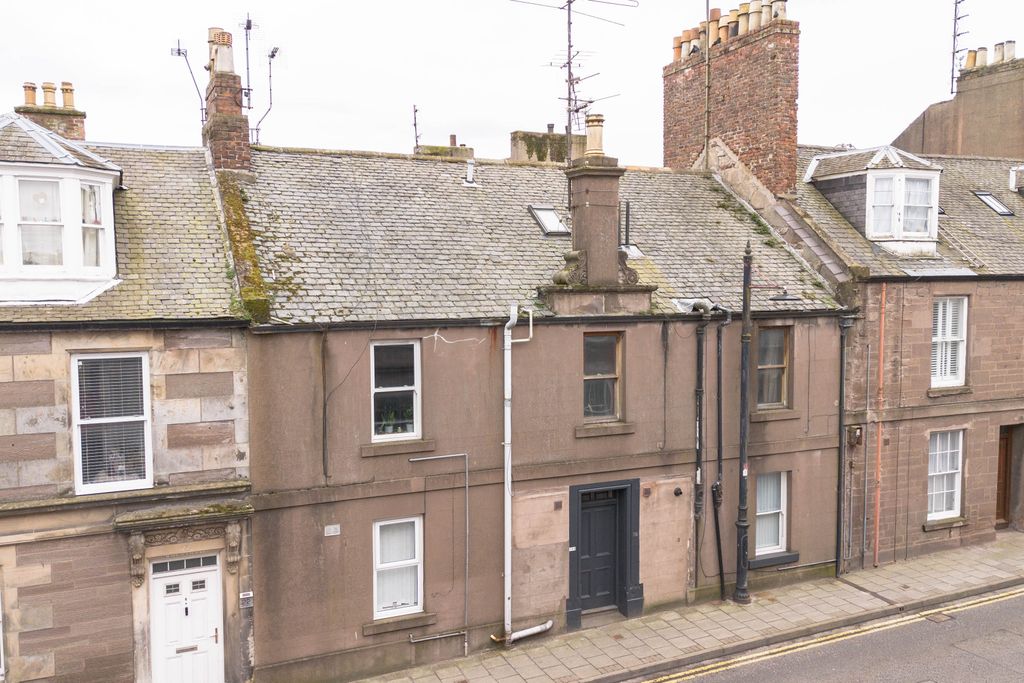 Property photo 1 of 18 Front Exterior