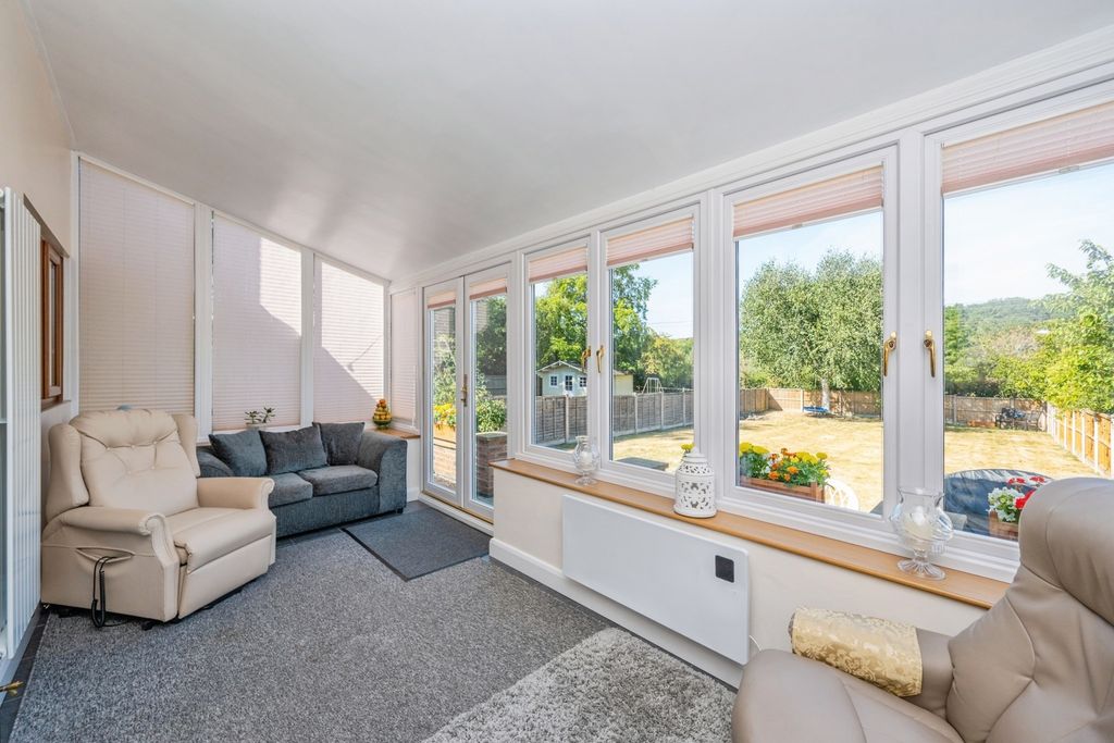 Property photo 3 of 27 Pbox-Img.Jpg