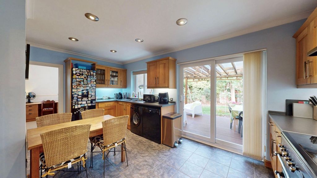 Property photo 3 of 36 Kitchen Diner