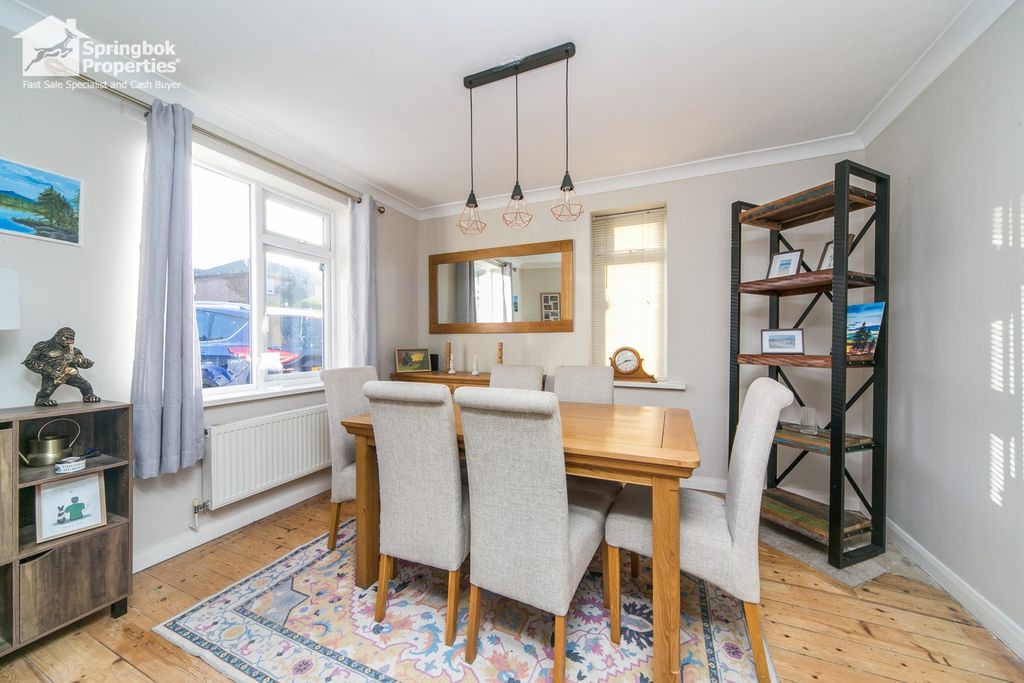 Property photo 3 of 17 Image 3