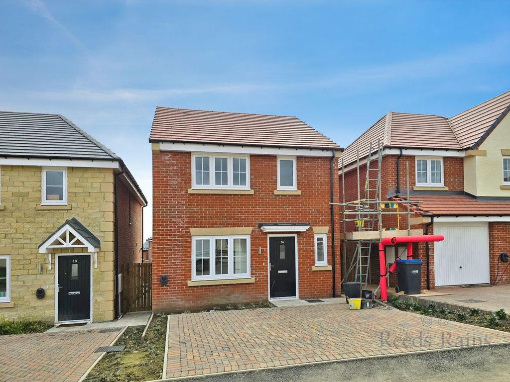 Property photo 1 of 12 Front External