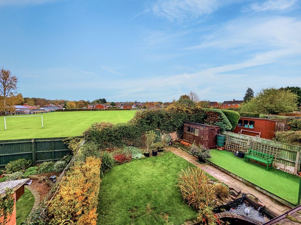 Property photo 3 of 30 4462758