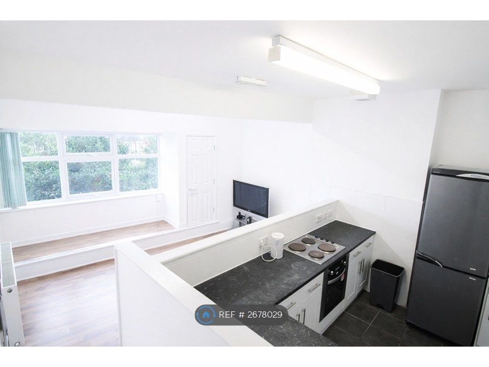 Property photo 2 of 3