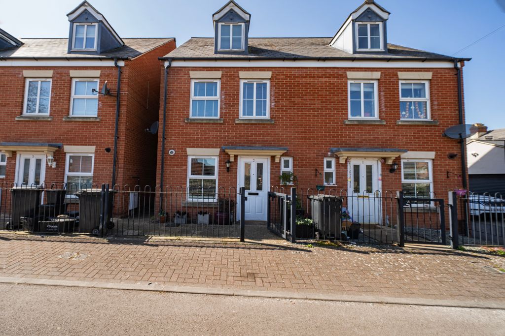 Property photo 1 of 16 12733461
