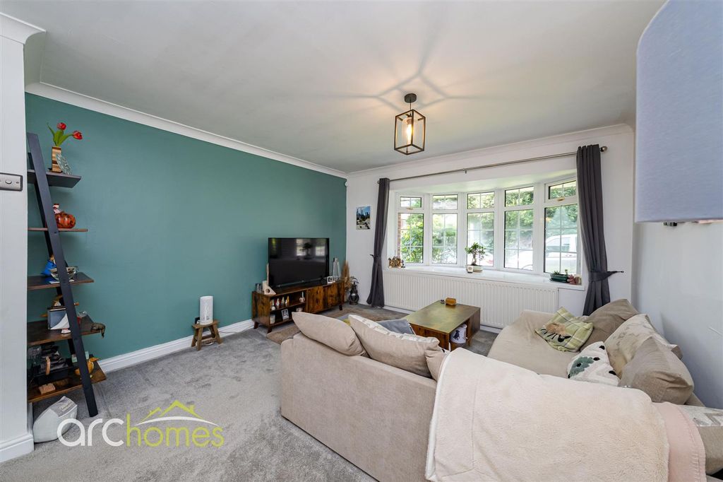 Property photo 2 of 29 Mere-6.Jpg