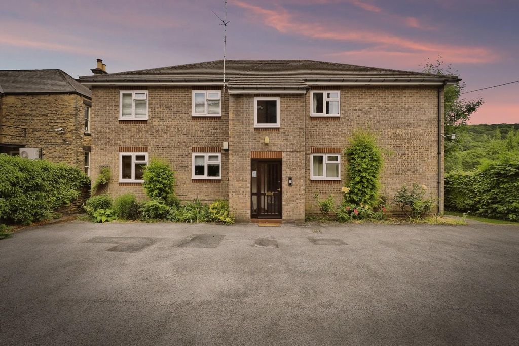 Property photo 1 of 15 Sterndale Dusk Shor .Jpg