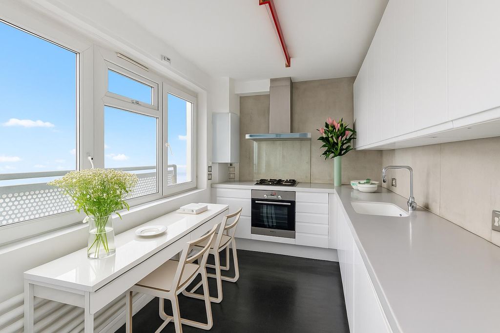 Property photo 2 of 14 7.Png
