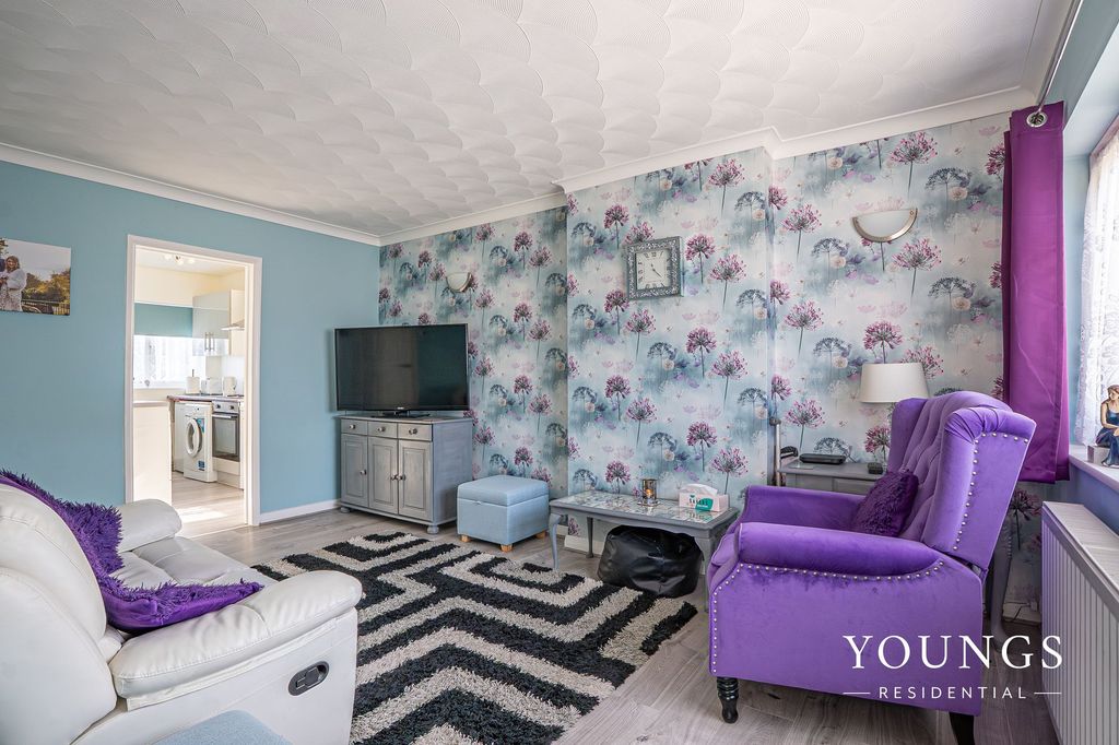 Property photo 3 of 20