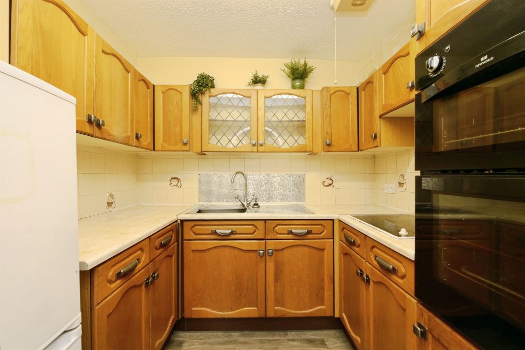 Property photo 3 of 13