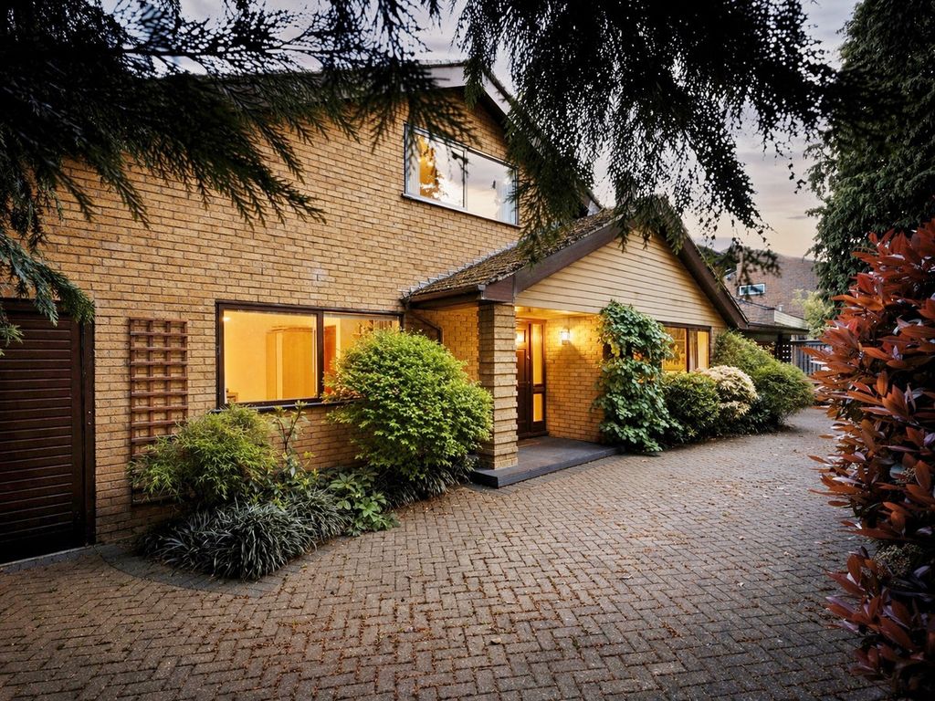 Property photo 1 of 26
