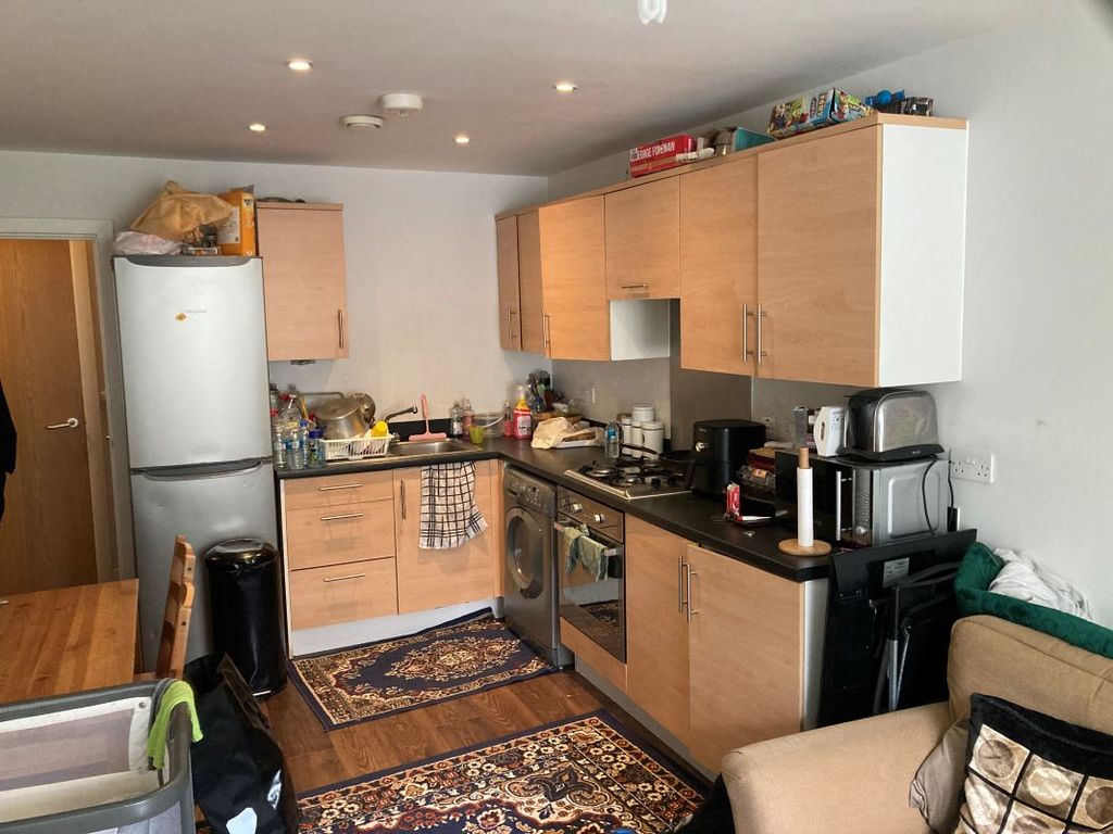 Property photo 3 of 3
